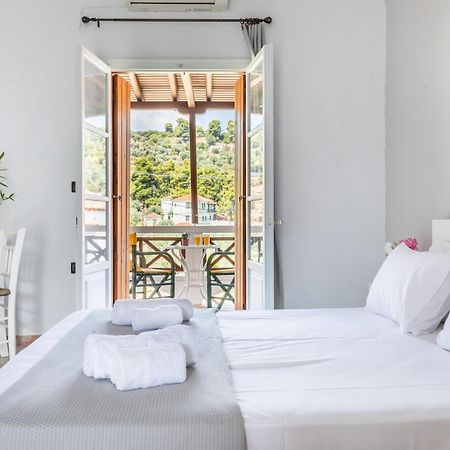 Konstantina Studios Skopelos Town Exterior photo