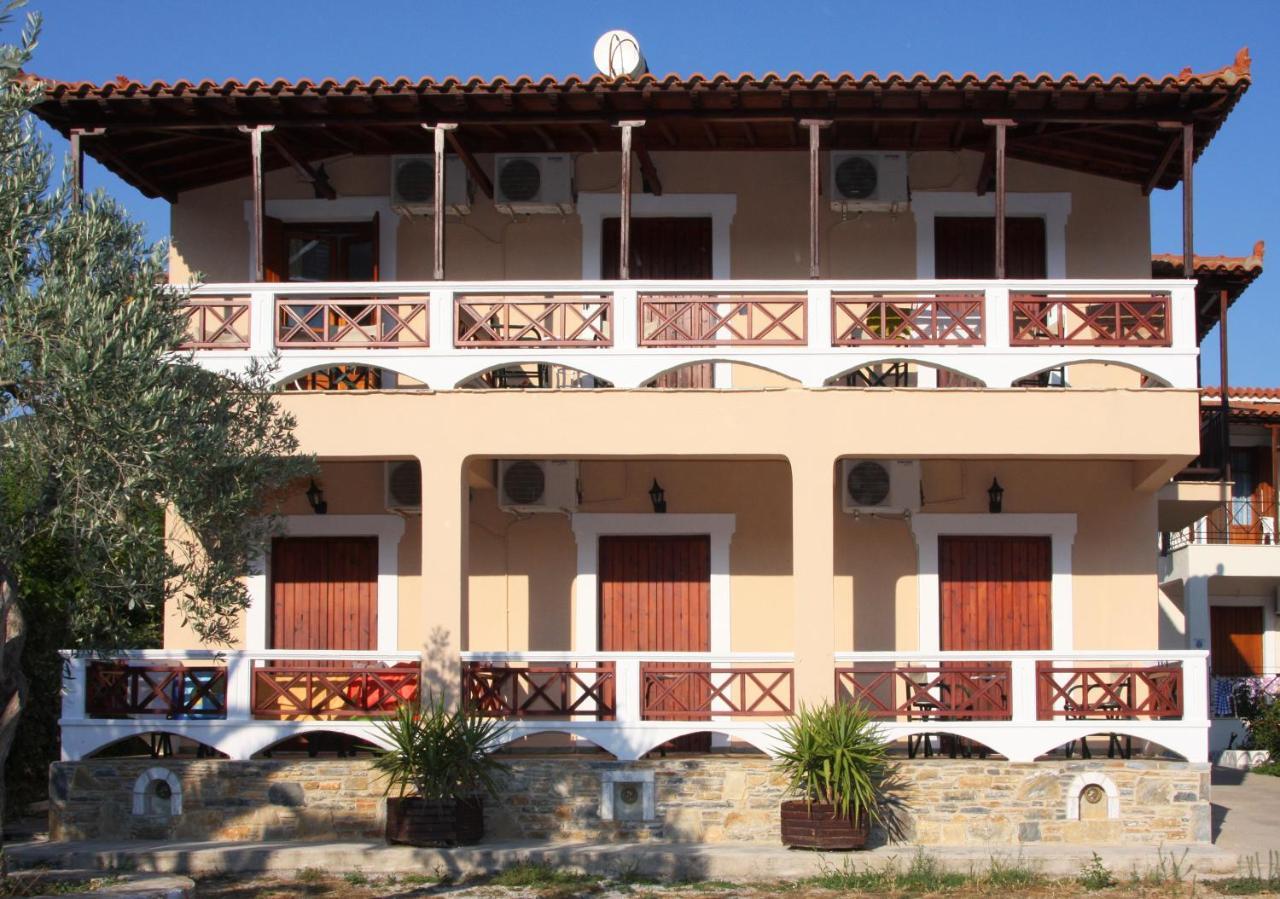 Konstantina Studios Skopelos Town Exterior photo
